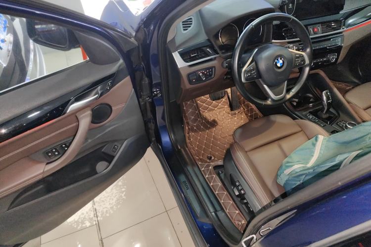 Used BMW X1 2020 sDrive25Li Leading Model
