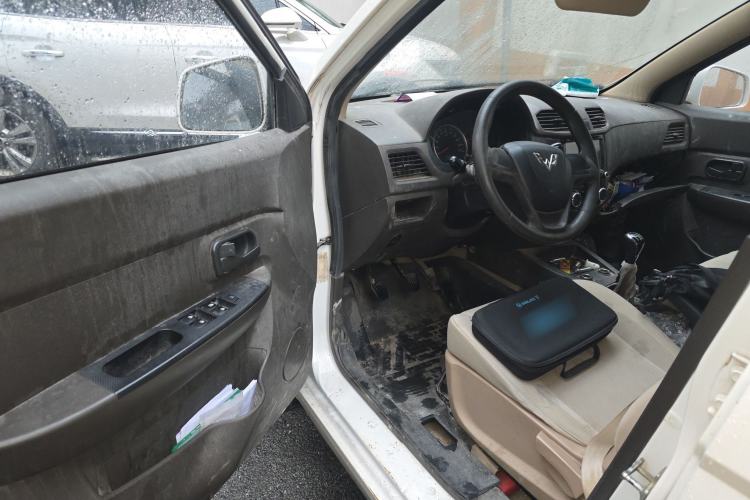 Used Wuling Hongguang 2014 1.5L S Standard Version