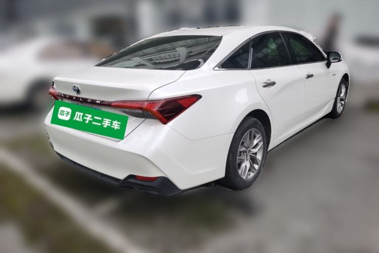 Used Toyota Avalon 2019 Dual-Engine 2.5L Luxury Edition China VI Standard
