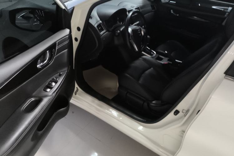 Used Nissan Tiida 2021 1.6L CVT Cool Edition Driver Seat