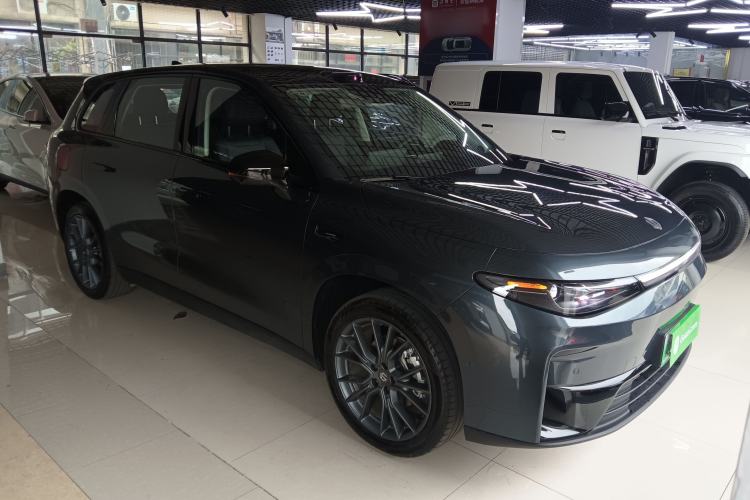 Used Leapmotor C10 2026 210 LiDAR Version Front Right 45 Deg