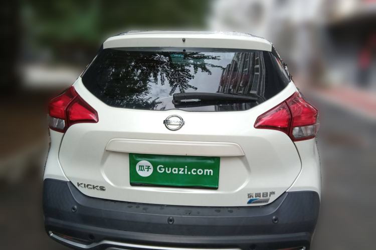 Used Nissan Kicks 2018 1.5L CVT Smart Connect Luxury Edition
