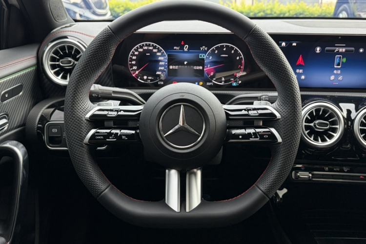 Used Mercedes-Benz A-Class 2025 A 200 L Fashion Model
