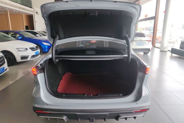 Used Geely Galaxy L6 2025 EM-i 140km Explorer+ Edition