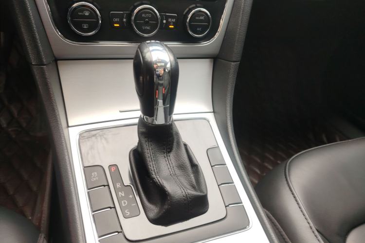 Used Volkswagen Passat 2014 1.8TSI DSG Prestige Edition