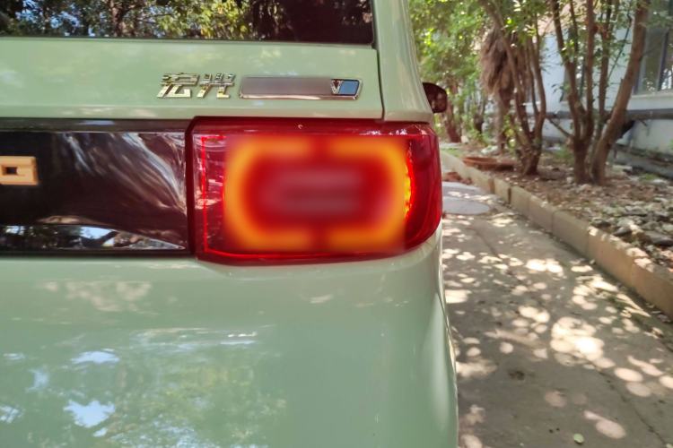 Used Wuling Hongguang MINIEV 2021 Macaron Premium Model – Lithium Iron Phosphate