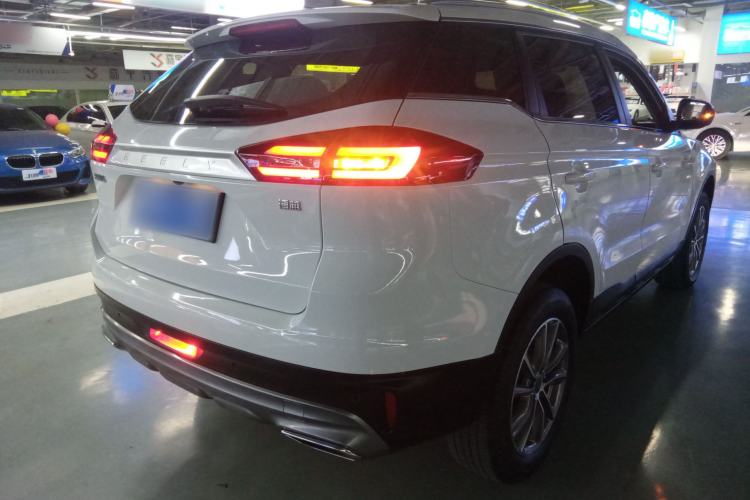 Used Geely Auto Emgrand X7 Sport 2021 Million Edition 1.8TD DCT Two-Wheel Drive Luxury Model
