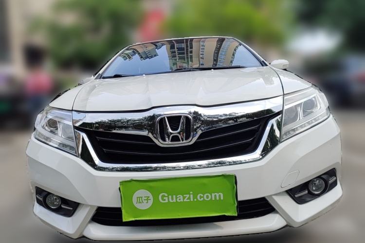 Used Honda Crider 2015 1.8L automatic luxury edition
