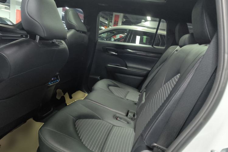 Used Toyota Crown Kluger 2022 2.5L HEV Four-Wheel Drive Premium Edition Left Rear Seat