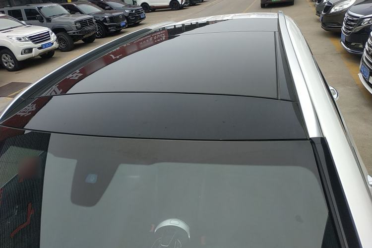 Used Mercedes-Benz GLC 2019 GLC 260 L 4MATIC Dynamic Model Roof