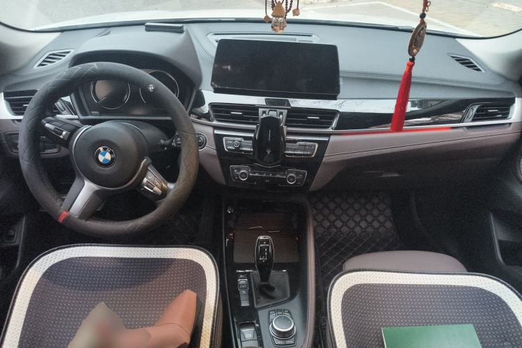 Used BMW X2 2022 sDrive25i M Sport Package Center Console