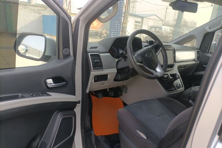 Used JAC Refine M4 2019 Business & Travel Series 2.0L Manual Comfort Model China VI