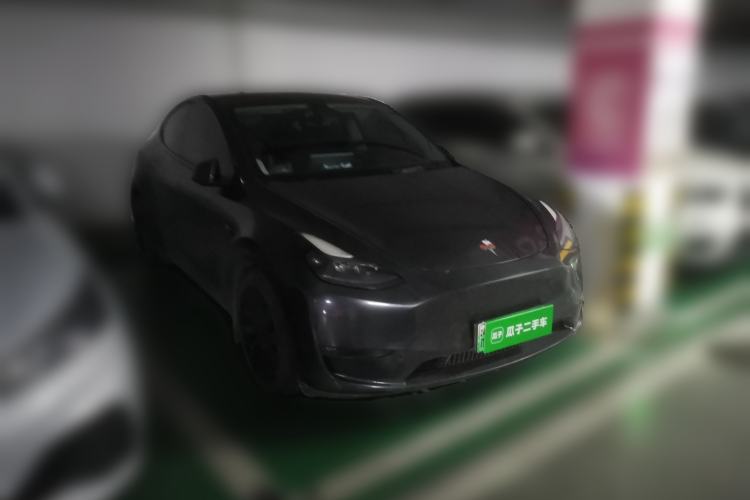 Used Tesla Model Y 2021 Standard Range Rear-Wheel Drive Version Front Right 45 Deg