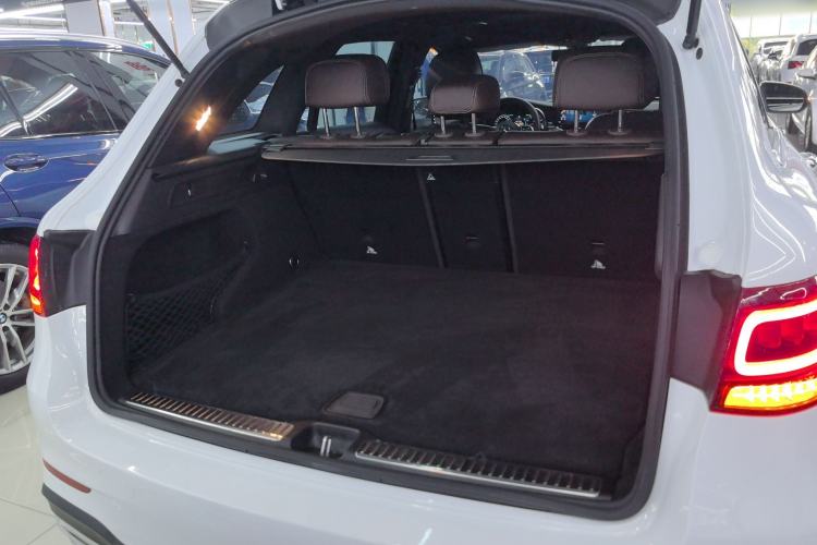 Used Mercedes-Benz GLC 2022 Second Facelift GLC 260 L 4MATIC Luxury Edition Trunk