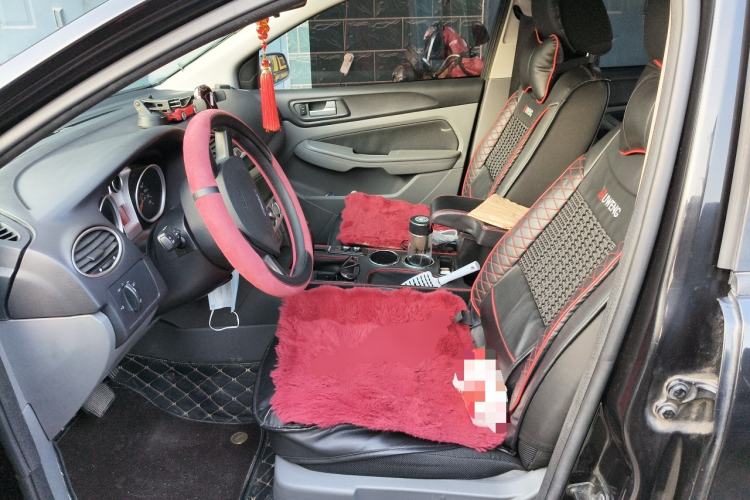 Used Ford Focus 2012 Hatchback Classic 1.8L Automatic Base Model
