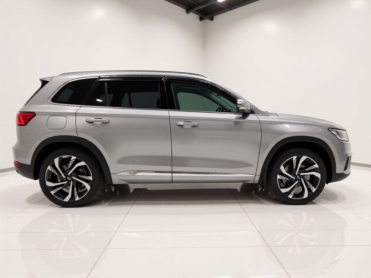 Geely Auto Monjaro L 2024 2.0TD High-Power Automatic Two-Wheel Drive Skyline Edition — снимка 3