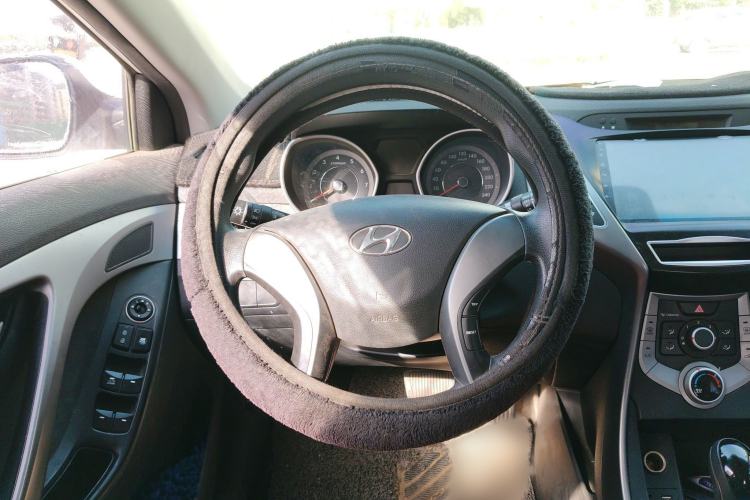 Used Hyundai Elantra (5th Generation / Langdong) 2016 1.6L Automatic Smart Version
