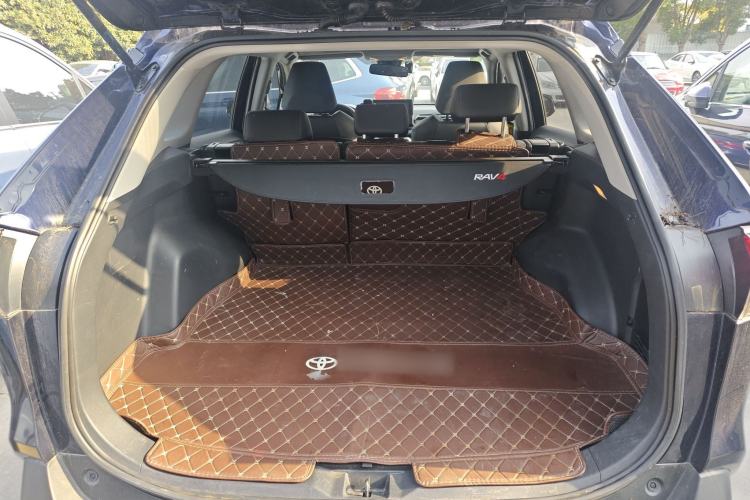 Used Toyota RAV4 2022 2.0L CVT Two-Wheel Drive Prestige Edition