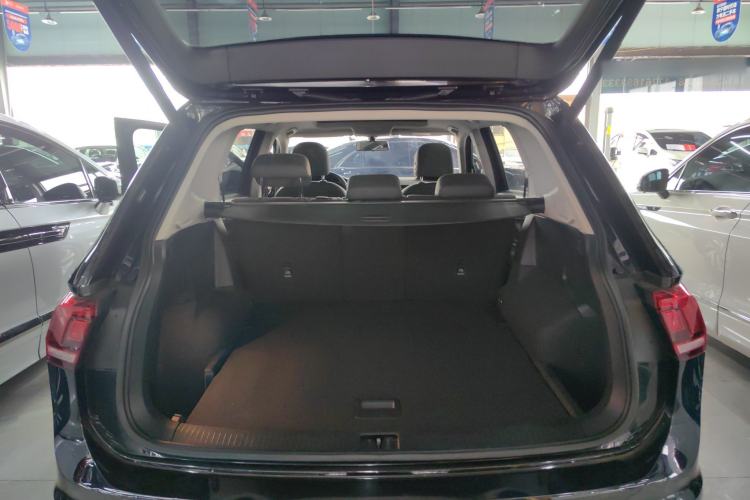 Used Volkswagen Tiguan L 2023 330TSI Automatic Two-Wheel Drive Smart Edition