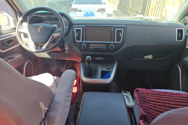 Used Jinbei Hiace King 2021 2.0L City Transport King Series Comfortable High-Roof 6-Seater 1TZS Center Console