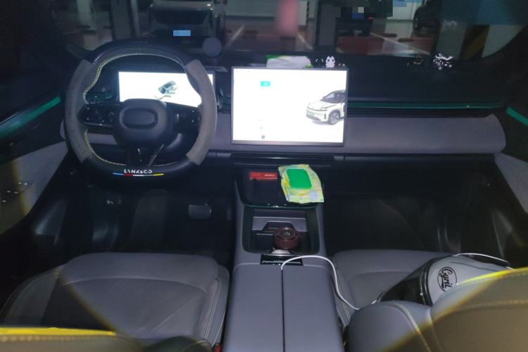 Used Lynk & Co 08 EM-P 2023 120km Long-Range Pro
