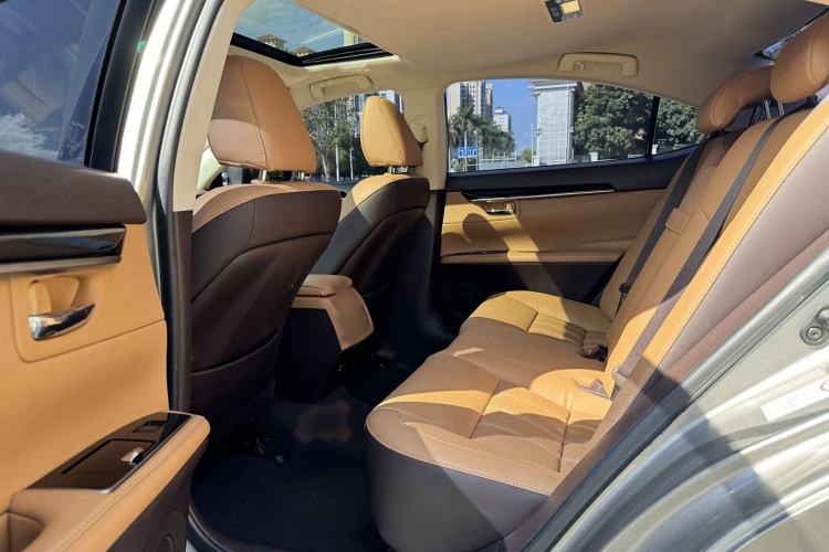 Used Lexus ES 2016 200 Midnight Special Limited Edition
