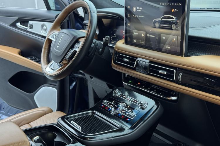 Used Lincoln Nautilus 2021 2.7T Four-Wheel-Drive Presidential Edition Interior 3