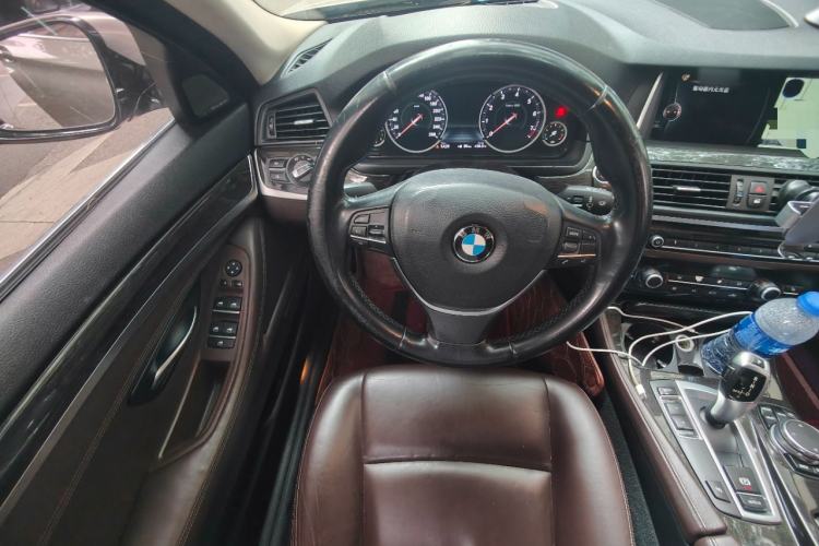 Used BMW 5 Series 2014 525Li Luxury Design Package
