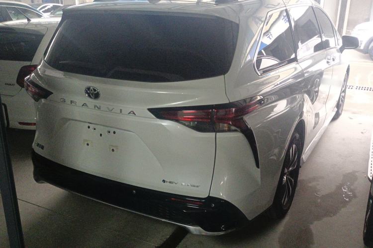 Used Toyota Granvia 2024 2.5L Hybrid Prestige PLUS Four-Wheel Drive Version