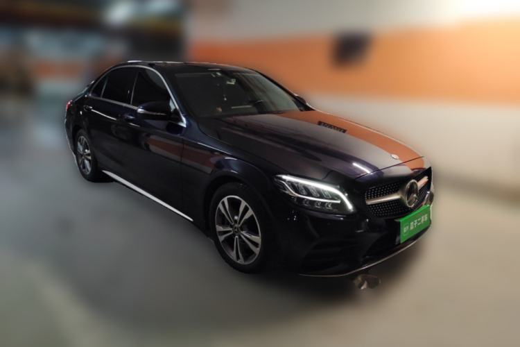 Used Mercedes-Benz C-Class 2020 Updated C 200 L Fashion Edition Front Right 45 Deg