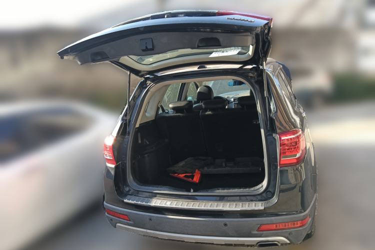 Used Haval H6 2014 Sport Version 1.5T Manual Two-Wheel Drive Elite Edition Trunk