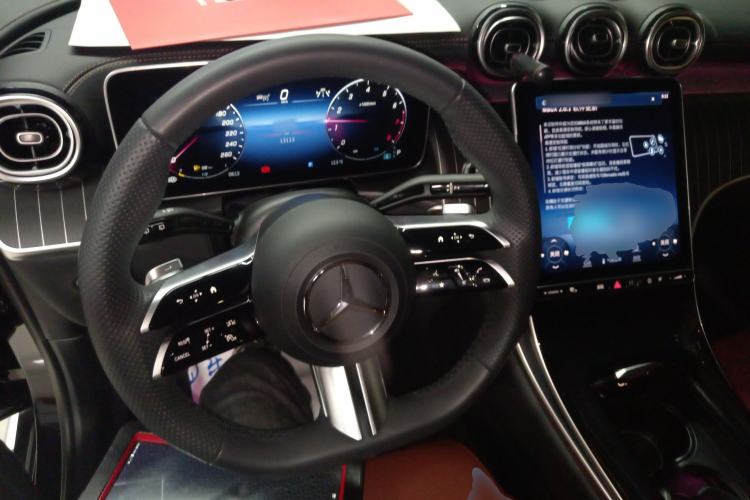 Used Mercedes-Benz GLC 2023 Refreshed GLC 300 L 4MATIC Dynamic Edition 5 Seats
