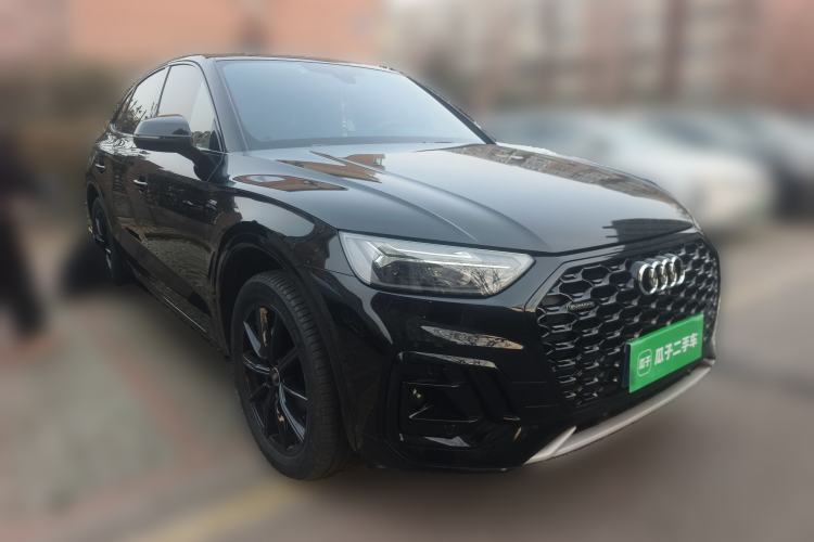 Used Audi Q5L Sportback 2021 40 TFSI Fashion Model Front Right 45 Deg
