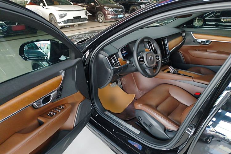 Used Volvo S90 2024 B5 Zhiyi Luxury Edition