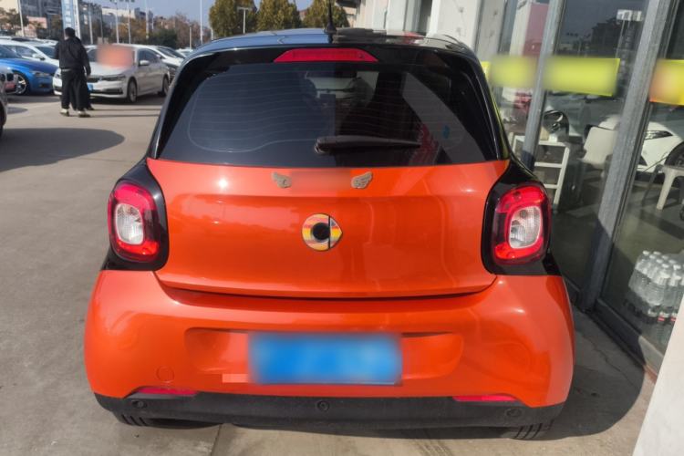 Used smart forfour 2016 1.0L 52 kW Passion Edition

