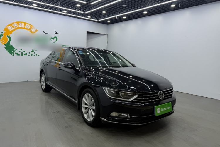 Used Volkswagen Magotan 2017 330TSI DSG Leading Model Exterior 2