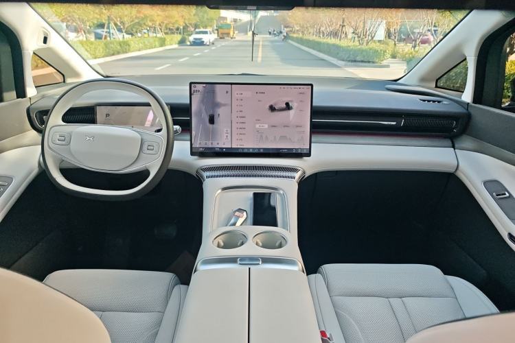 Used XPeng X9 2025 740 Ultra-Long Range Max