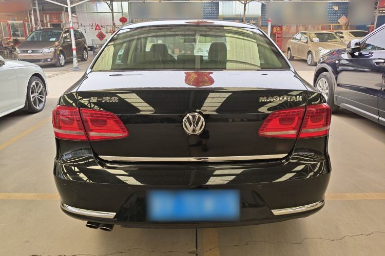 Used Volkswagen Magotan 2015 1.8TSI Advanced Model Rear