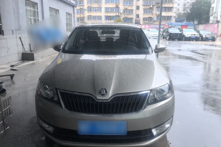 Used Skoda Rapid 2013 1.6L Automatic Smart Selection Model