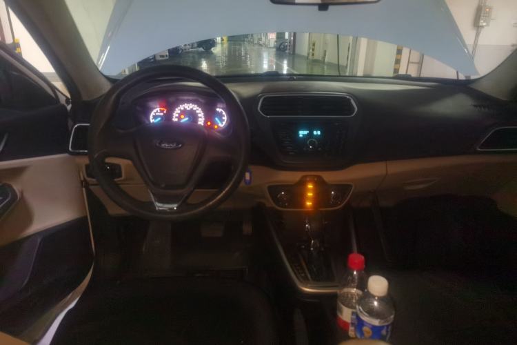 Used Ford Escort 2015 1.5L Automatic Comfort Edition Steering Wheel