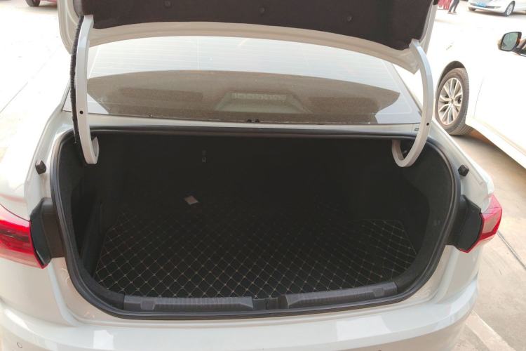 Used Volkswagen Bora 2020 1.5L Automatic Fashion Edition Trunk