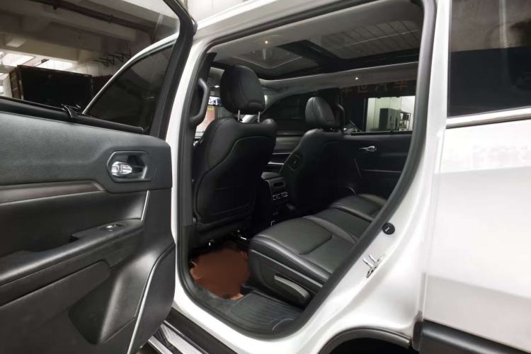 Used Jeep Commander 2018 2.0T Two-Wheel Drive Enjoy Edition China V