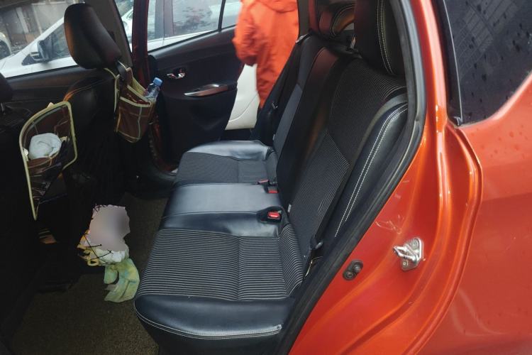 Used Toyota YARiS L Zhi Xuan 2015 1.5G Automatic Orange Limited Edition