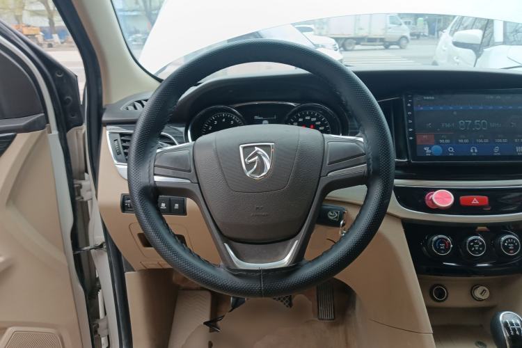 Used Baojun 730 2016 1.5L Manual Comfort Version 7 Seats China V Emission Standard