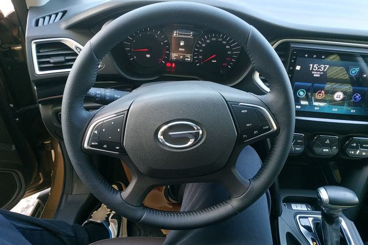 Used GAC Trumpchi GS4 2016 235T G-DCT Luxury Edition Steering Wheel