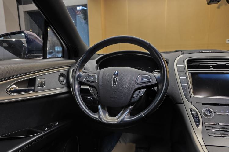 Used Lincoln MKX 2017 2.0T Four-Wheel Drive Zunya Edition
