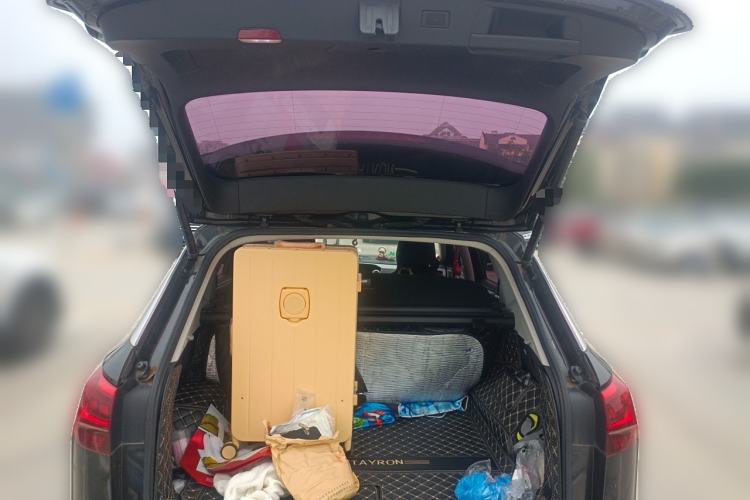 Used Volkswagen Tayron 2020 330TSI Two-Wheel Drive Luxury Smart Connectivity Version Trunk