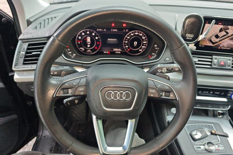 Used Audi Q5L 2020 Updated 40 TFSI Prestige Fashion Edition Steering Wheel