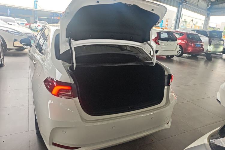 Used Toyota Corolla 2021 Dual-Motor 1.8L E-CVT Elite Edition
