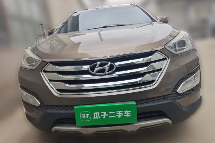 Used Hyundai Santa Fe 2013 2.4L Automatic Two-Wheel Drive Smart Version